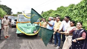 પારડીના ઉમરસાડી ખાતે નાણાંમંત્રીની ઉપસ્થિતીમાં વન મહોત્સવ યોજાયો!