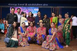 વલસાડમાં ટીચર ટેલેન્ટ સર્ચ સિઝન-5માં 61 શાળા-કોલેજના શિક્ષકોએ લીધો ભાગ