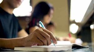Gujarat Paper Leak: જુનીયર કલાર્ક પરીક્ષા રદ્દ કર્યા બાદ GPSSB આપ્યું નિવેદન, 100 દિવસમાં ફરી લેવાશે પરીક્ષા