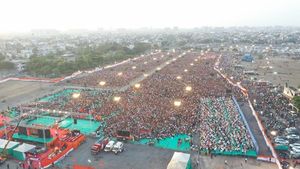 બાબા બગેશ્વરના કાર્યક્રમને અમદાવાદમા લાખો ભક્તોના આવાની શક્યતાને જોતા પોલીસે ના આપી મંજુરી
