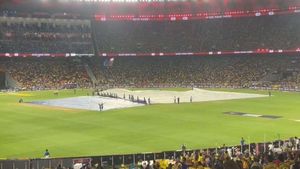IPL Final : વરસાદ રોકાતા હવે બહુ જલ્દી શરૂ થશે મેચ