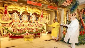 કેન્દ્રીય મંત્રી અમિત શાહે સહ પરિવાર ભગવાન જગન્નાથજીની મંગળા આરતીમાં રહ્યા હાજર