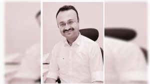 ડૉક્ટરે કરી 16 હજારથી વધુ દર્દીની હાર્ટ સર્જરી, હાર્ટ એટેકને કારણે મોત