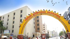 અમદાવાદ સિવિલમાં પત્નીએ મૃત પતિના અંગોનું દાન કરતા, 3 ના નવજીવન 