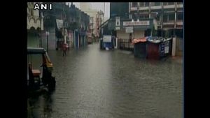 Gujarat Weather: સૌરાષ્ટ્ર, દક્ષિણ ગુજરાતમાં ભારેથી અતિ ભારે વરસાદની આગાહી