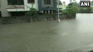 Gujarat Weather: સૂત્રાપાડામાં સાંબેલાધાર 22 ઈંચ ખાબક્યો, આજે આ જિલ્લાઓમાં અતિ ભારે વરસાદની આગાહી