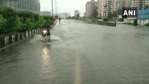 Gujarat Weather: આગામી 5 દિવસ આ જિલ્લાઓમાં પડશે વરસાદ, માછીમારોને દરિયો ન ખેડવા સૂચના