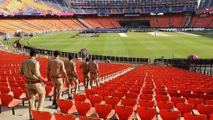 ICC World Cup 2023, IND vs PAK: નરેન્દ્ર મોદી સ્ટેડિયમ ઉડાવવાની ધમકી આપનારો ઝડપાયો