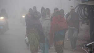 Gujarat Weather: રાજ્યમાં કડકડતી ઠંડી, સૌથી ઓછુ તાપમાન નલિયામાં 9.2 ડિગ્રી, વરસાદ-વાવાઝોડાની આગાહી