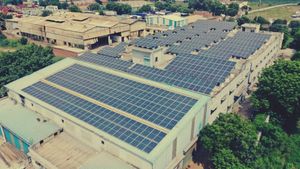 Ahmedabad: રૂફટોપ સોલાર દ્વારા 43 ટકા ગુજરાતીઓએ ઘટાડ્યું 1,000 રૂપિયા સુધીનું વીજબીલ
