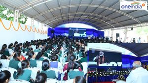 CMએ પરીક્ષા પે ચર્ચા-2024 કાર્યક્રમનું લાઇવ પ્રસારણ નિહાળ્યું