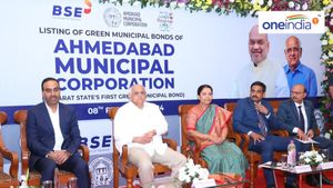 CMએ કરાવ્યું મ્યુનિસિપલ ગ્રીન બોન્ડનું બોમ્બે સ્ટોક એક્સચેન્જમાં લિસ્ટિંગ