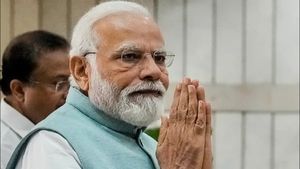 PM મોદી આજે ગુજરાત-રાજસ્થાન પ્રવાસે, ગાંધી આશ્રમમાં રિડેવલપમેન્ટ પ્રોજેક્ટ, 10 નવી વંદે ભારત ટ્રેનને લીલી ઝંડી