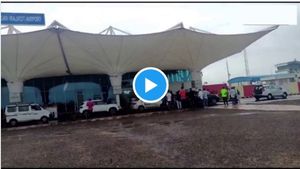 Rajkot Airport Accident: દિલ્હી બાદ હવે રાજકોટ એરપોર્ટ પર મોટી દુર્ઘટના, ભારે પવનના કારણે શેડ ધરાશાયી
