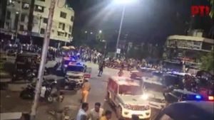 Surat Tension: સુરતમાં તણાવ, ગણેશોત્સવ દરમિયાન પત્થરમારો-તોડફોડ, અસામાજિક તત્વોની ધરપકડ 