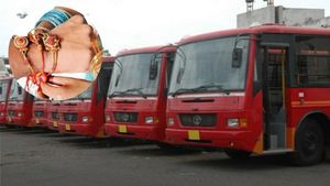Ahmedabad News: AMCની ખાસ ભેટ, રક્ષાબંધનના દિવસે AMTS-BRTS બસમાં બહેનો કરી શકશે મફત મુસાફરી
