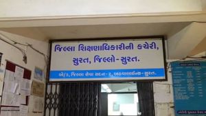 RTE વિદ્યાર્થીઓ સાથે ભેદભાવ કરનારી સુરતની 7 શાળાઓને દંડ ફટકારાયો