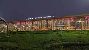 સુરત એરપોર્ટનો નવો રેકોર્ડ: જાન્યુઆરીમાં મુસાફરોનો આંકડો 1.71 લાખને પાર, આંતરરાષ્ટ્રીય ટ્રાફિકમાં પણ વધારો