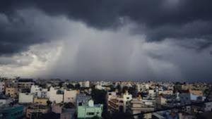 ગુજરાતમાં મેઘરાજાની તોફાની બેટિંગ: આગામી 24 કલાક દક્ષિણ ગુજરાત અને સૌરાષ્ટ્ર માટે ભારે, IMDનું રેડ એલર્ટ