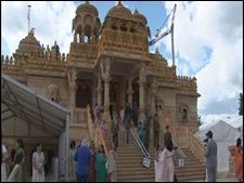 लंदन में एक और भव्य मंदिर