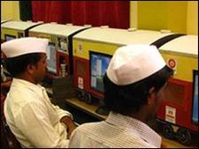 मुंबई के डब्बेवाले हुए हाईटेक