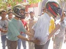 रैगिंगः स्टूडेंट्स आगे आएं