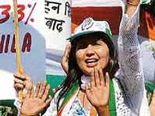महिला आरक्षण बिलः आखिर हंगामा क्यों?
