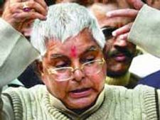 अपने ही बुने जाल में फंस गए लालू