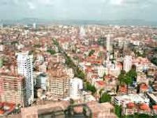 सिकुड़ती धरती, पसरता शहर