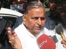 मुलायम की माफी का अब कोई मतलब नहीं 