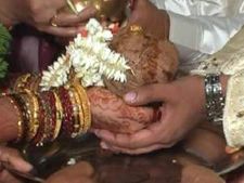 अरेंज मैरेज ही भारतीय समाज का आधार क्यो?