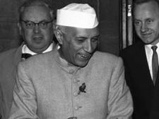 लखनऊ जेल के खतरनाक कैदी थे पंडित नहेरू
