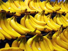 पाकिस्‍तान में 200 रूपये दर्जन भारतीय केला 