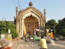 लखनऊ की शान और पहचान खतरे में