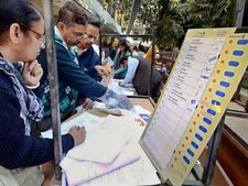 दिल्ली में मतदान केंद्रों का दौरा करेगा विदेशी प्रतिनिधिमंडल