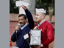 केजरीवाल और केंद्र सरकार को सुप्रीम कोर्ट का नोटिस 