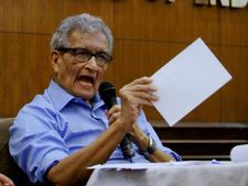 केजरीवाल पहले पहचानें 'आम आदमी' कौन है: अमर्त्‍य सेन