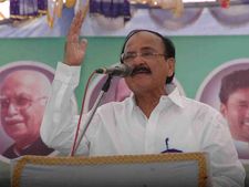 दिल्ली मेट्रो का किराया कम करना चाहते हैं नायडू