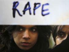 55 साल की स्कूल प्रिंसिपल से इंस्पेक्टर ने मांगा सेक्सुअल फेवर