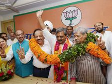 कांग्रेस के साथ दिल्ली में भाजपा की बनेगी सरकार, मुखी बनेंगे मुखिया!