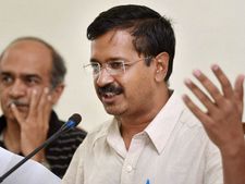 BJP बनाने चली सरकार तो केजरीवाल को लगी मिर्ची, LG पर उठाए सवाल