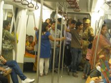 महिलाओं की सुरक्षा के लिए दिल्ली मेट्रो ने शुरू की ‘ऑपरेशन काली’ 