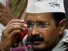 चुनाव से पहले ही 'आप' के खजाने में पैसे की बरसात, टूट गए सारे रिकॉर्ड