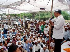दिल्ली के खास के लिए 'आप' ने बदल दी अपनी चाल