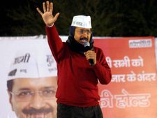 दिल्ली चुनाव: आप की बढ़ेगी सीटें, लेकिन भाजपा सबसे बड़ी पार्टी