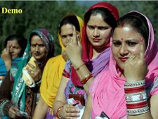 दिल्ली चुनाव: कैंट और रोहतास नगर में हो रही है री-पोलिंग