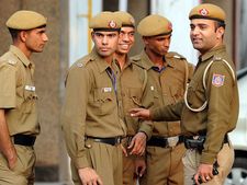 दिल्ली पुलिस की वर्दी अब होगी कैमरे से लैस