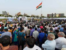 और केजरीवाल की रैली से खत्म हो गई सेंट्रल पार्क की सुंदरता