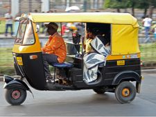 बिना GPS के अब दिल्ली में नहीं चलेंगे पब्लिक ट्रांसपोर्ट