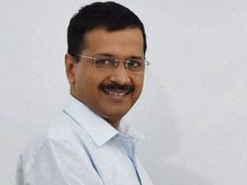इंकलाब जिंदाबाद के साथ पेश हुआ जन लोकपाल बिल